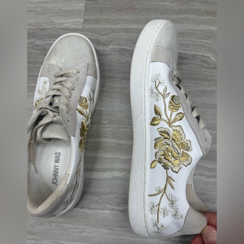 Johnny Was Vixie Floral Embroidered Low Top Sneakers Womens Size 8.5 - Picture 6 of 12